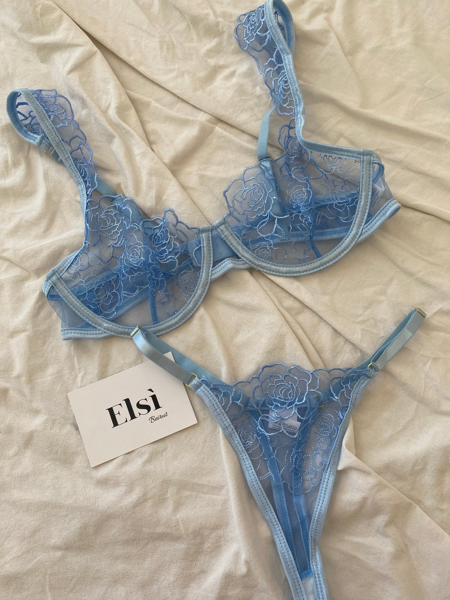 Isla set in babyblue