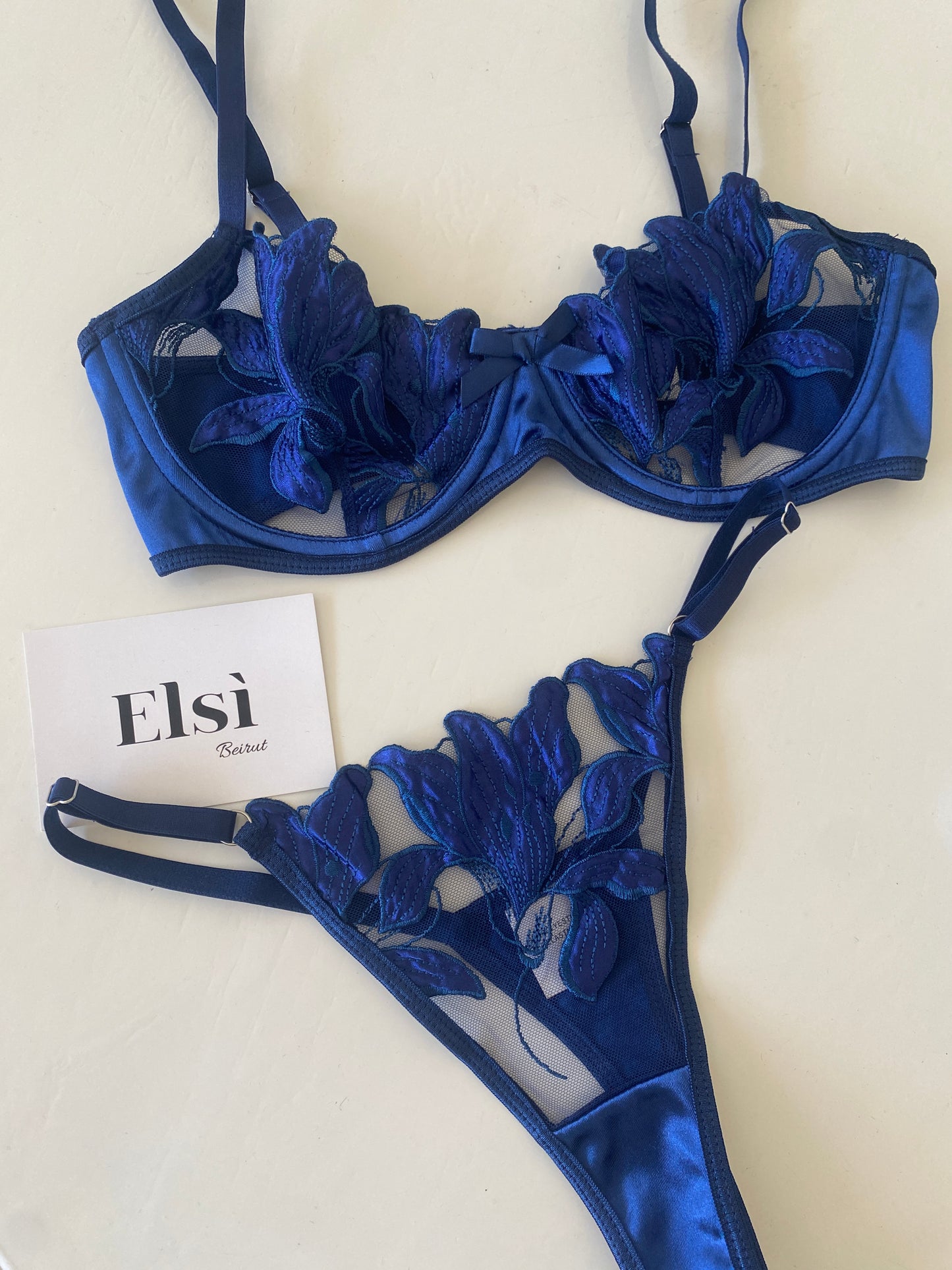Yasma set in blue