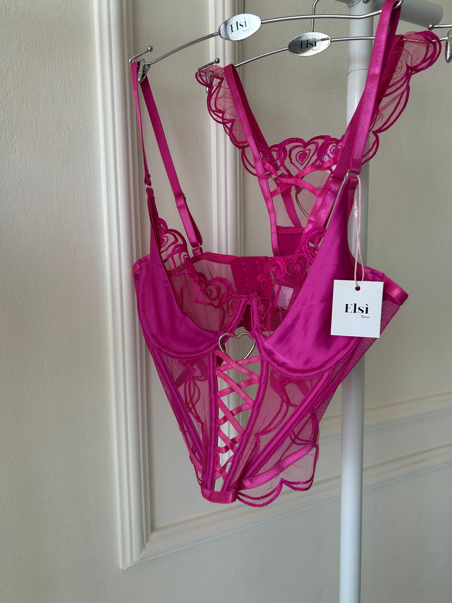 Taline corset set in fushia