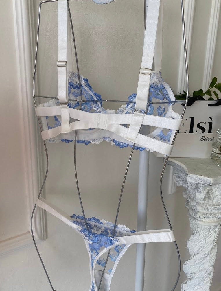 Nancy set in blue