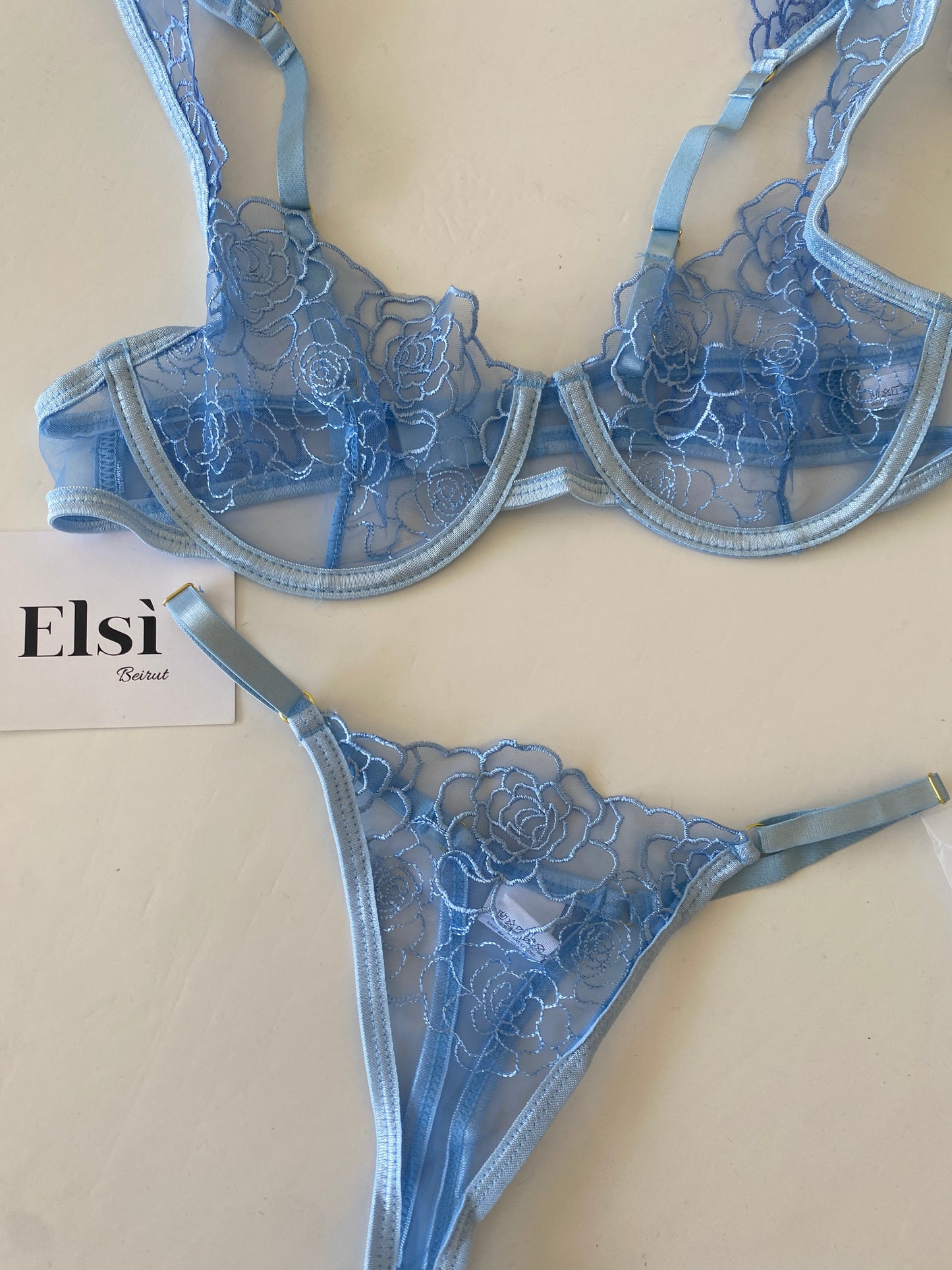 Isla set in babyblue