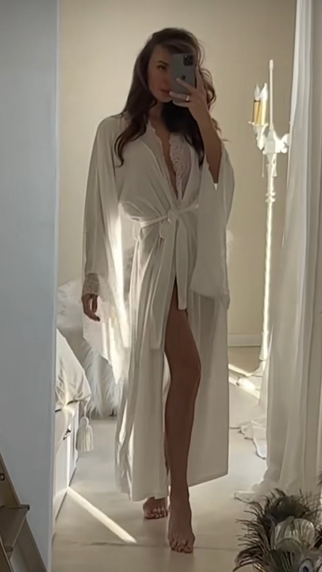 Lindy silk robe in white