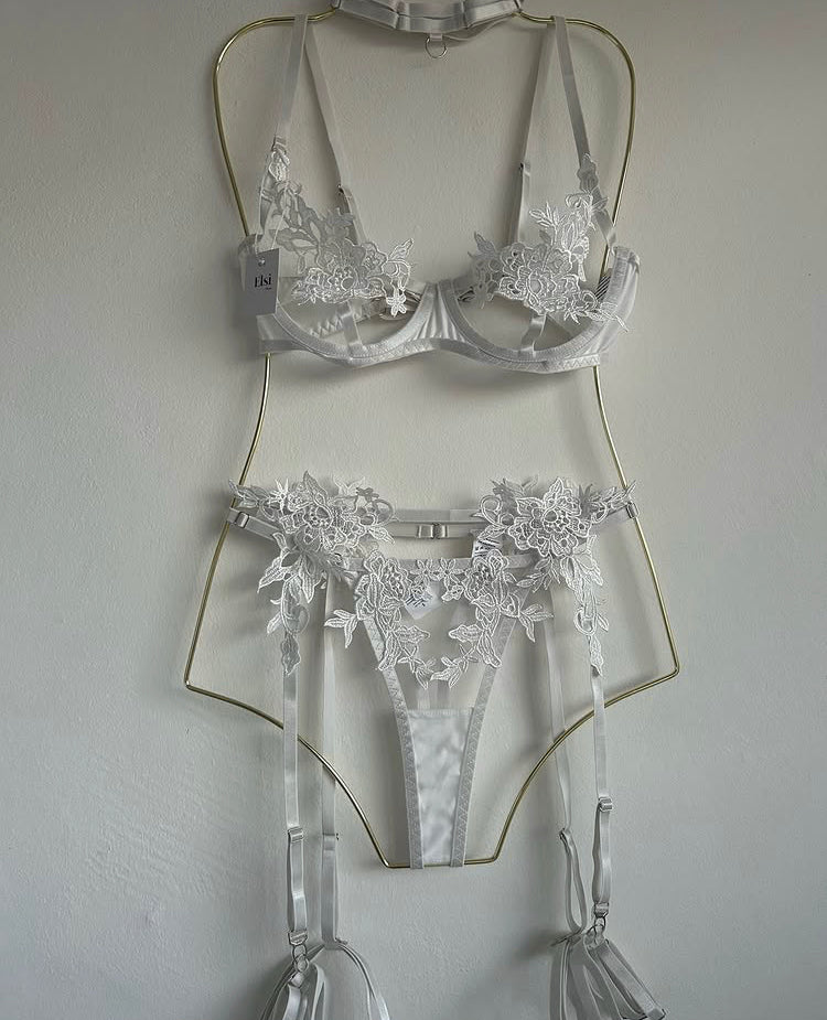 Fabi set in white