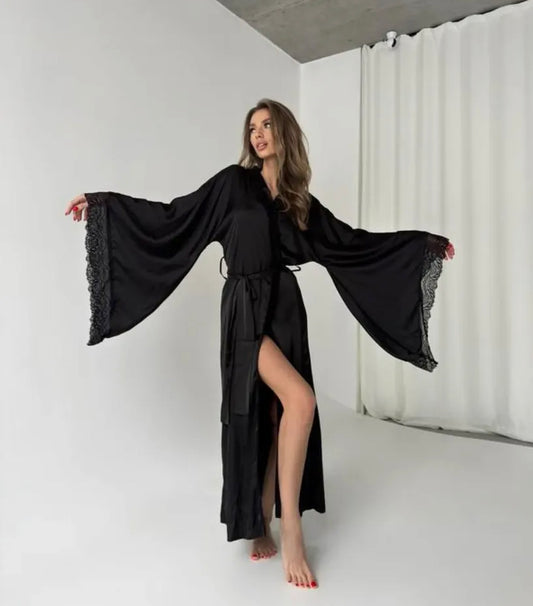 Lindy silk robe in black