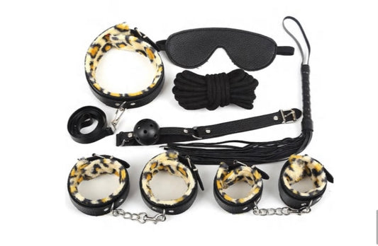 Bdsm set in tiger print ( 7pcs)