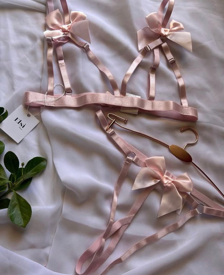 Daniella set in pink
