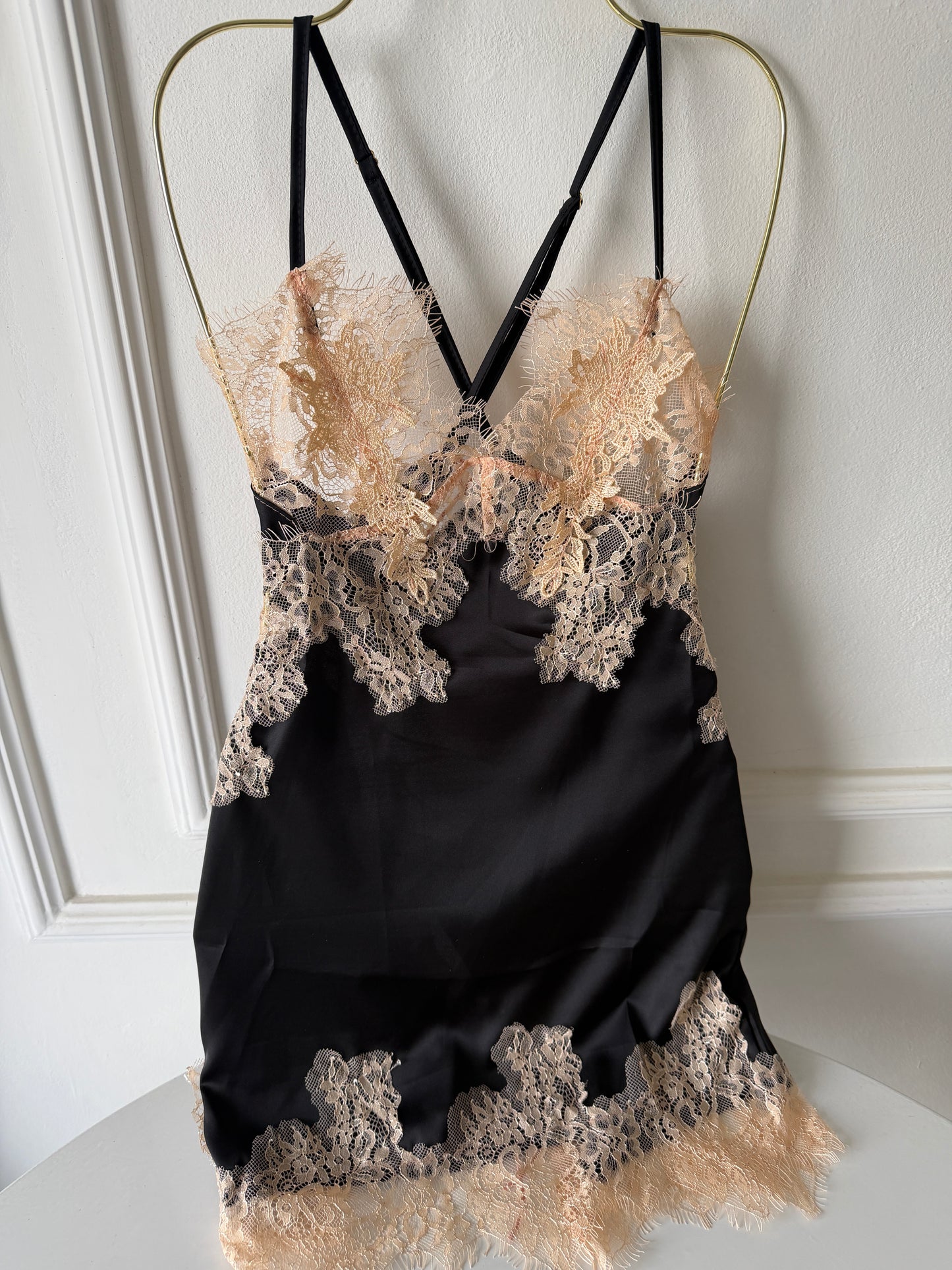 Vera dress ( dress+ string )